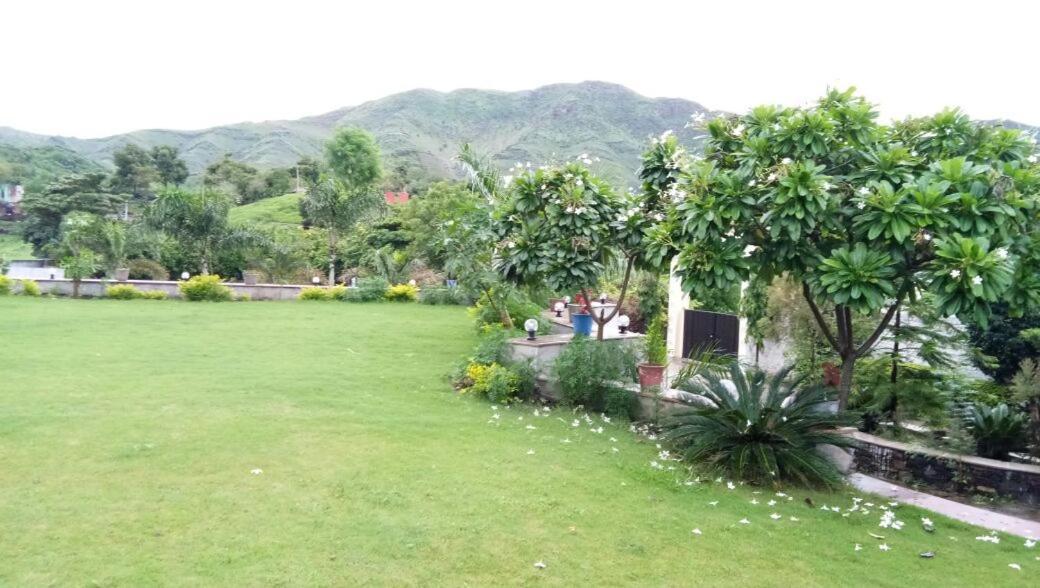 Meera Valley Resort By Nexottel Udaipur Exterior foto
